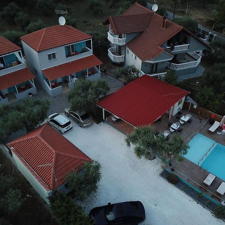 Studios River بوتوس المظهر الخارجي الصورة